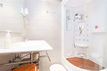 Hotel Ainb B&B Eixample-Muntaner Barcelona