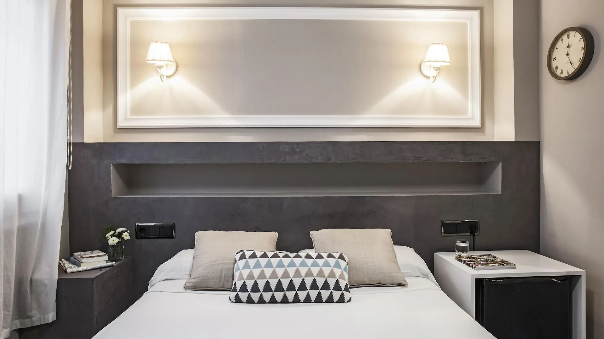 Ainb B&B Eixample-Muntaner Barcelona Spain