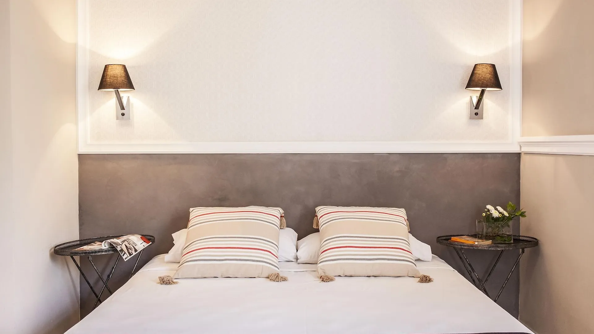 Ainb B&B Eixample-Muntaner Barcelona 2*,  Spain
