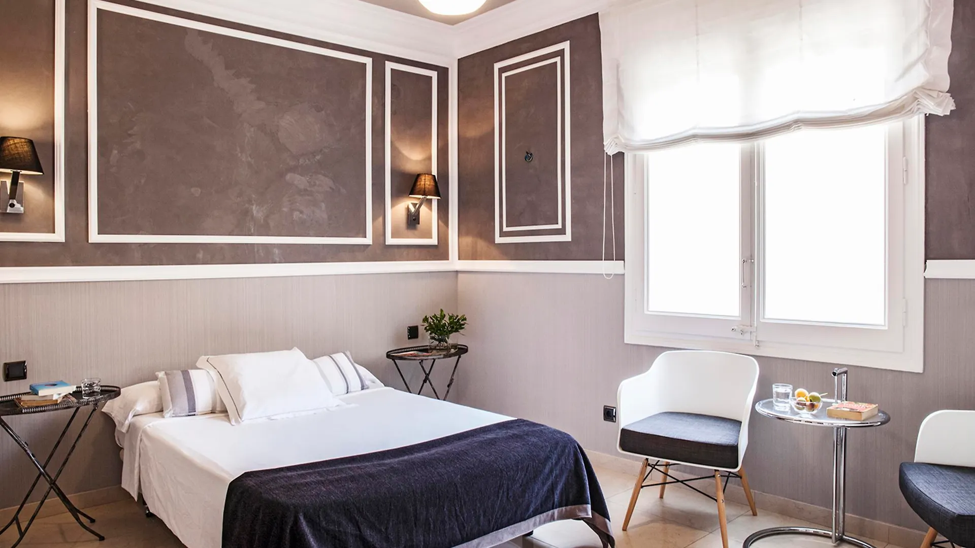 Hotel Ainb B&B Eixample-Muntaner Barcelona