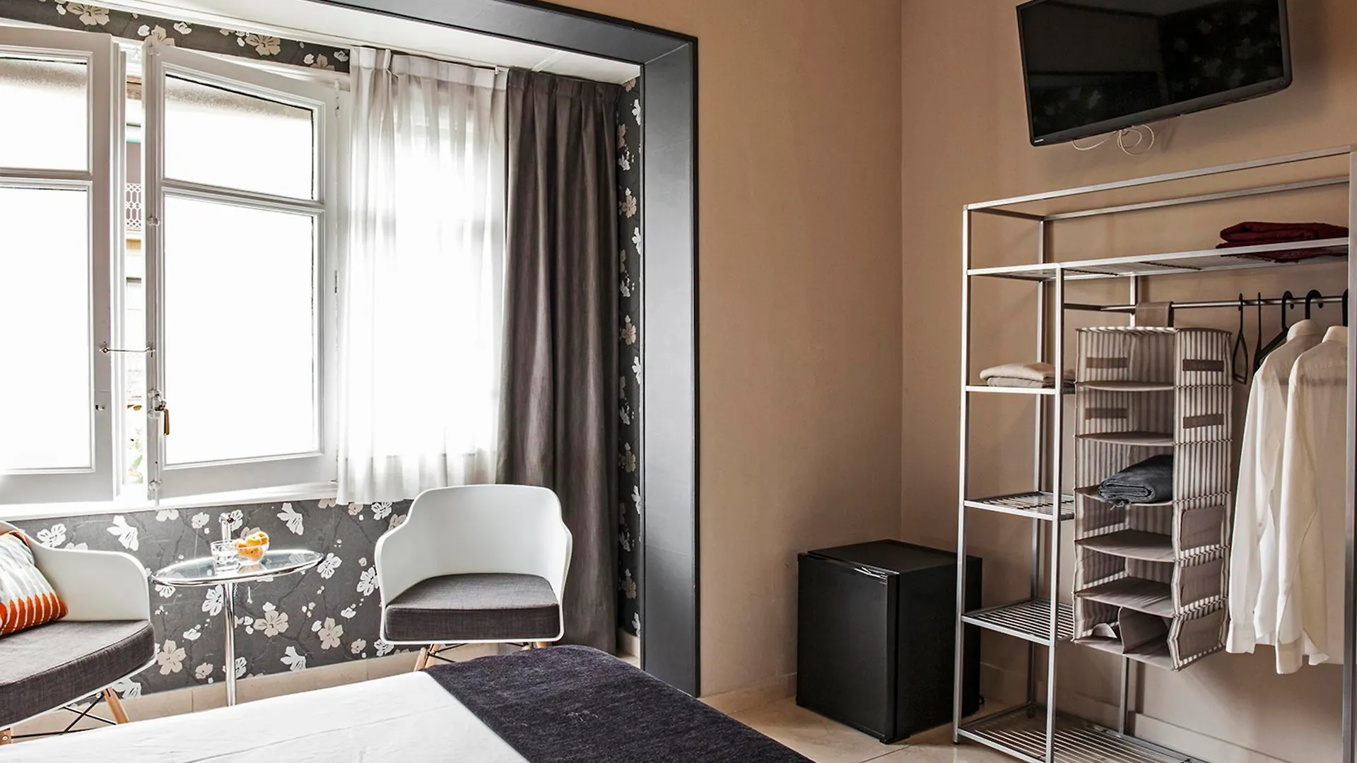 Ainb B&B Eixample-Muntaner Barcelona