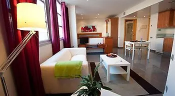 Ainb B&B Eixample-Muntaner Barcelona 2*,